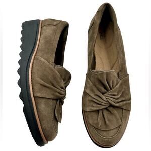 Clarks Suede Olive Green Sharon Dasher Slip On Scandi-Girl Loafers Size 7